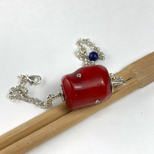 Load image into Gallery viewer, Coral Bead Bracelet