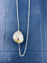 Load image into Gallery viewer, Gem Stud Pearl Slide Necklace