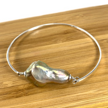 Load image into Gallery viewer, Pearl Bangle
