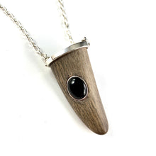 Load image into Gallery viewer, B&amp;W Antler Necklace
